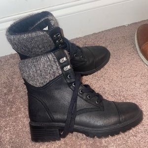 New Universal Threads boots.
